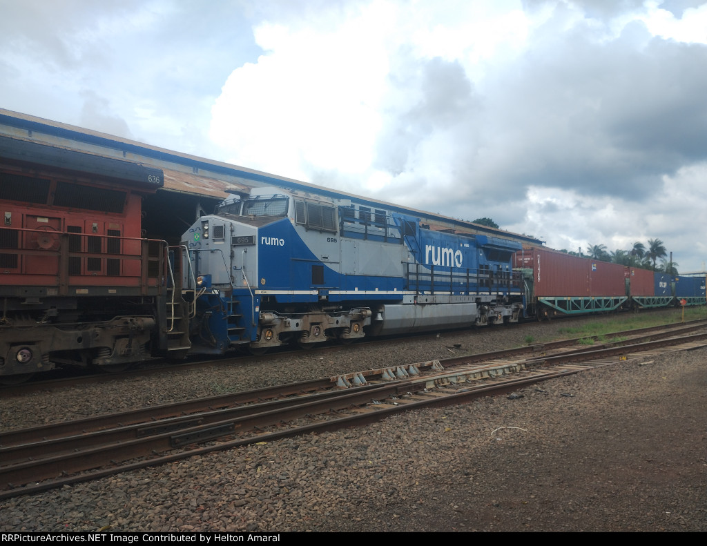 RUMO 695